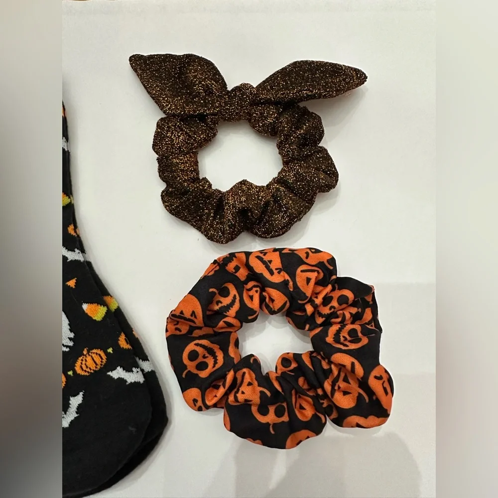 American Eagle Halloween Scrunchies 2-pack + Graphic Socks Black Orange One Size